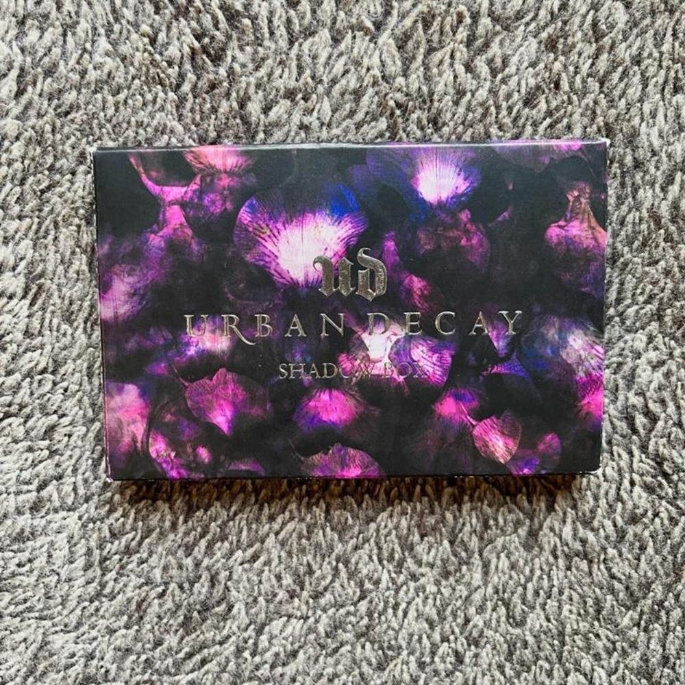 Urban Decay Shadow Box